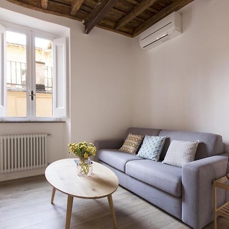 Cozy Apartment In Via Degli Spagnoli - Fromhometorome Luaran gambar