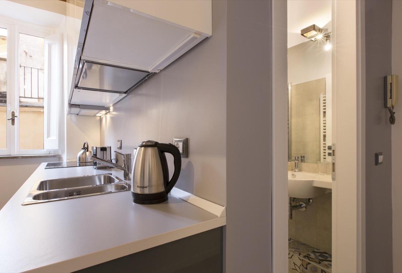 Cozy Apartment In Via Degli Spagnoli - Fromhometorome Luaran gambar